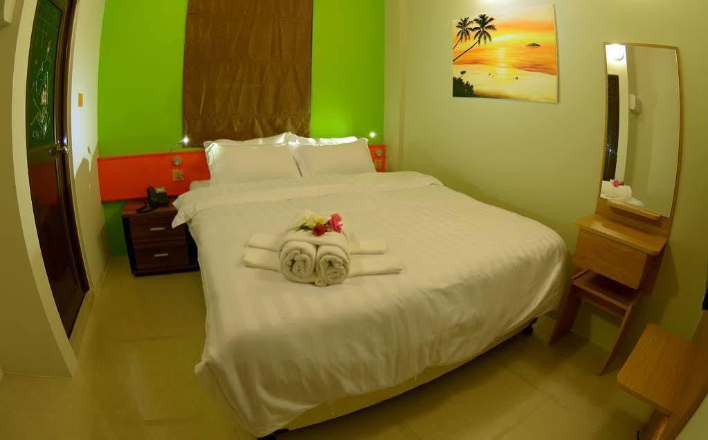 Seahouse Maldives Topdeck Hotel Malé Kültér fotó