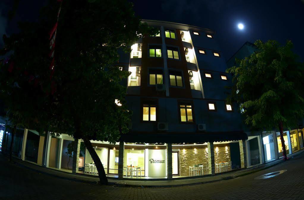Seahouse Maldives Topdeck Hotel Malé Kültér fotó